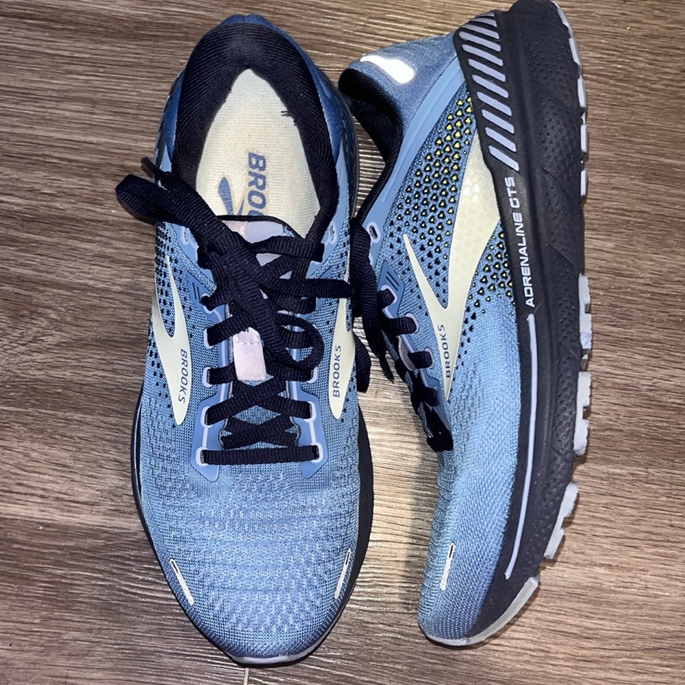 Brooks Adrenaline 22 GTS